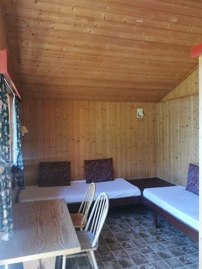 Loken Camping - Trivelig Og Idyllisk Ved Vannet Hotell Olden Exteriör bild