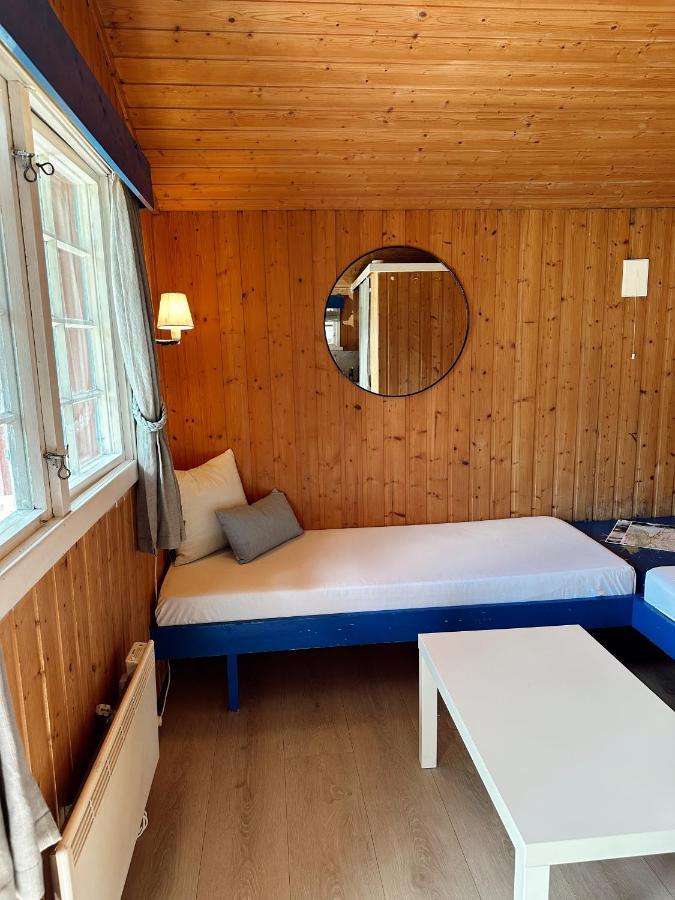 Loken Camping - Trivelig Og Idyllisk Ved Vannet Hotell Olden Exteriör bild